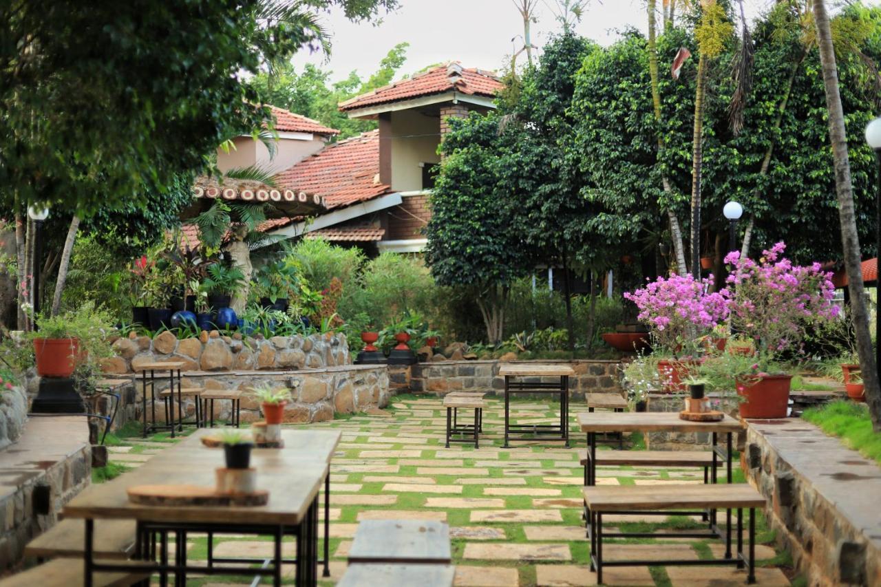Achalaa Resort Kolhapur Εξωτερικό φωτογραφία