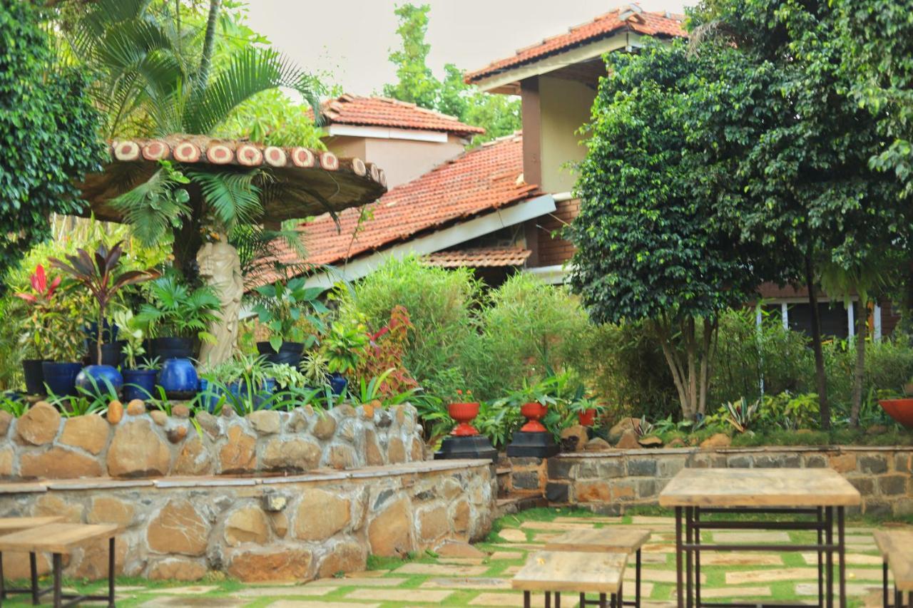 Achalaa Resort Kolhapur Εξωτερικό φωτογραφία